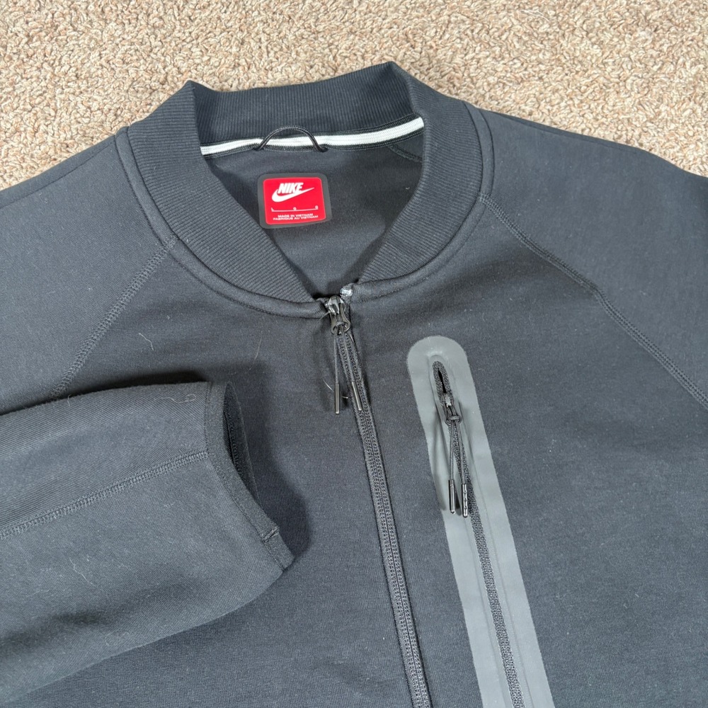 Nike Sportswear Tech Fleece Bomber Jacket Black FB8008-010 Mens Large
